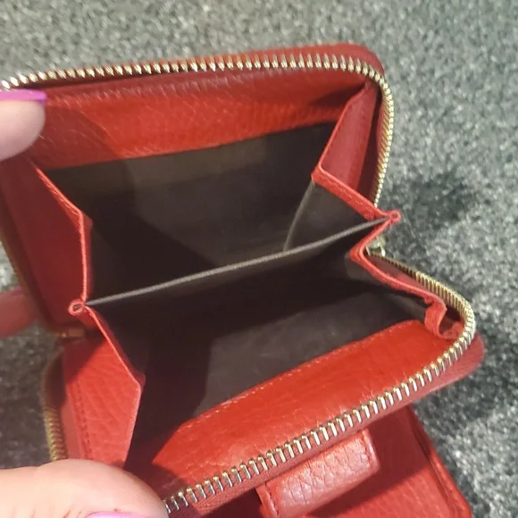 Gucci Monogram Zip-around Wallet - Picture 10 of 13